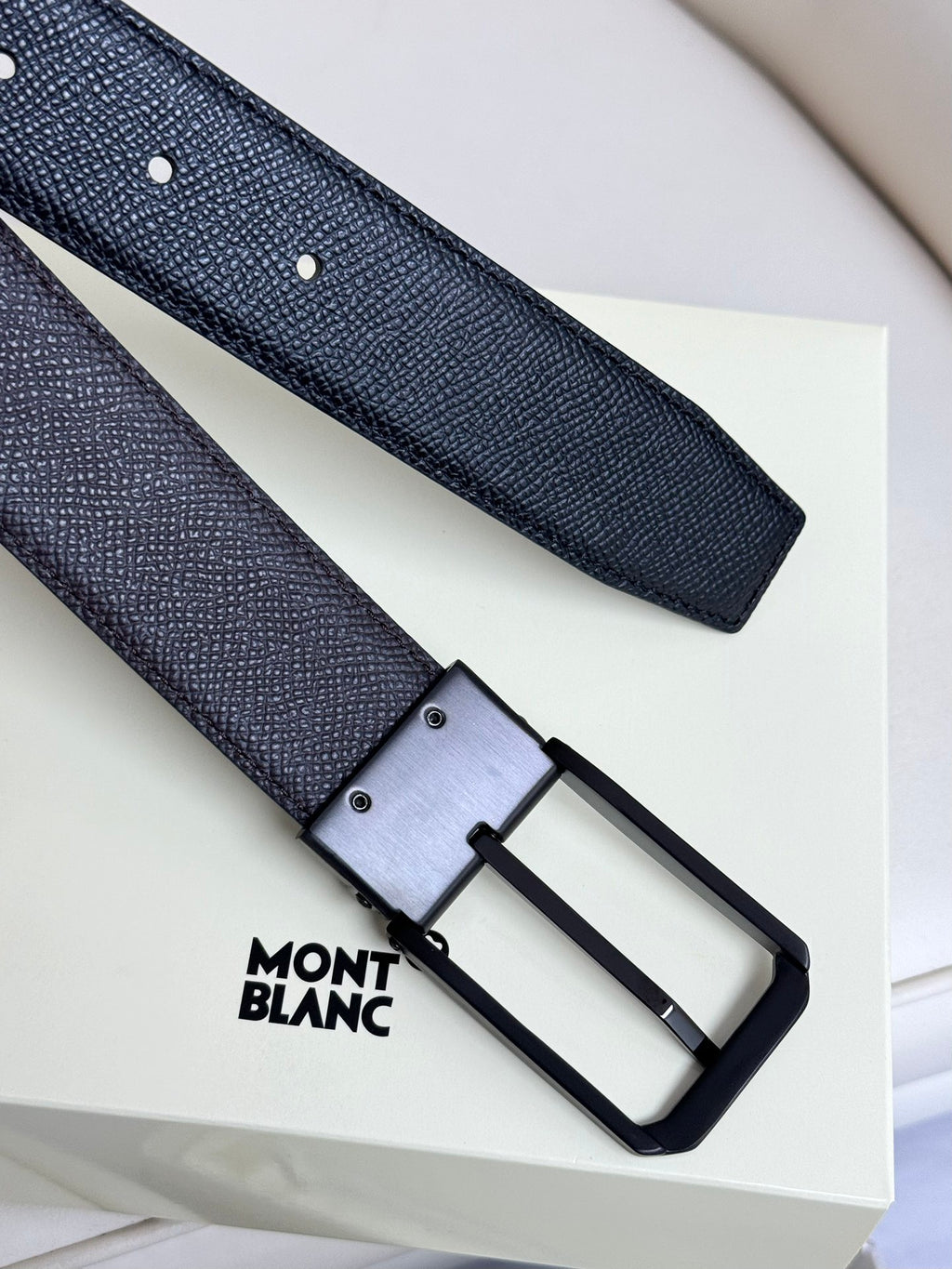 P1R55A236 Popular  High quality belt With full package