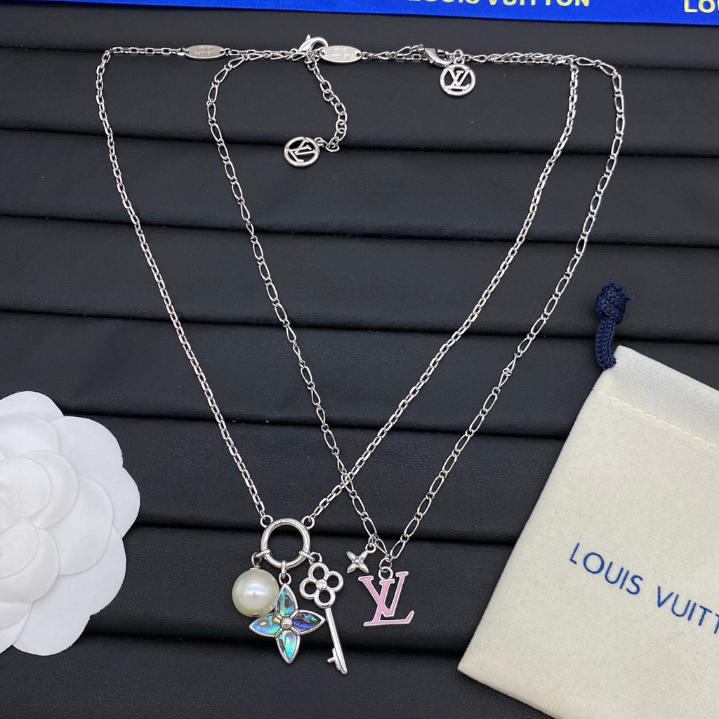 X1Q85E15X Popular Necklace