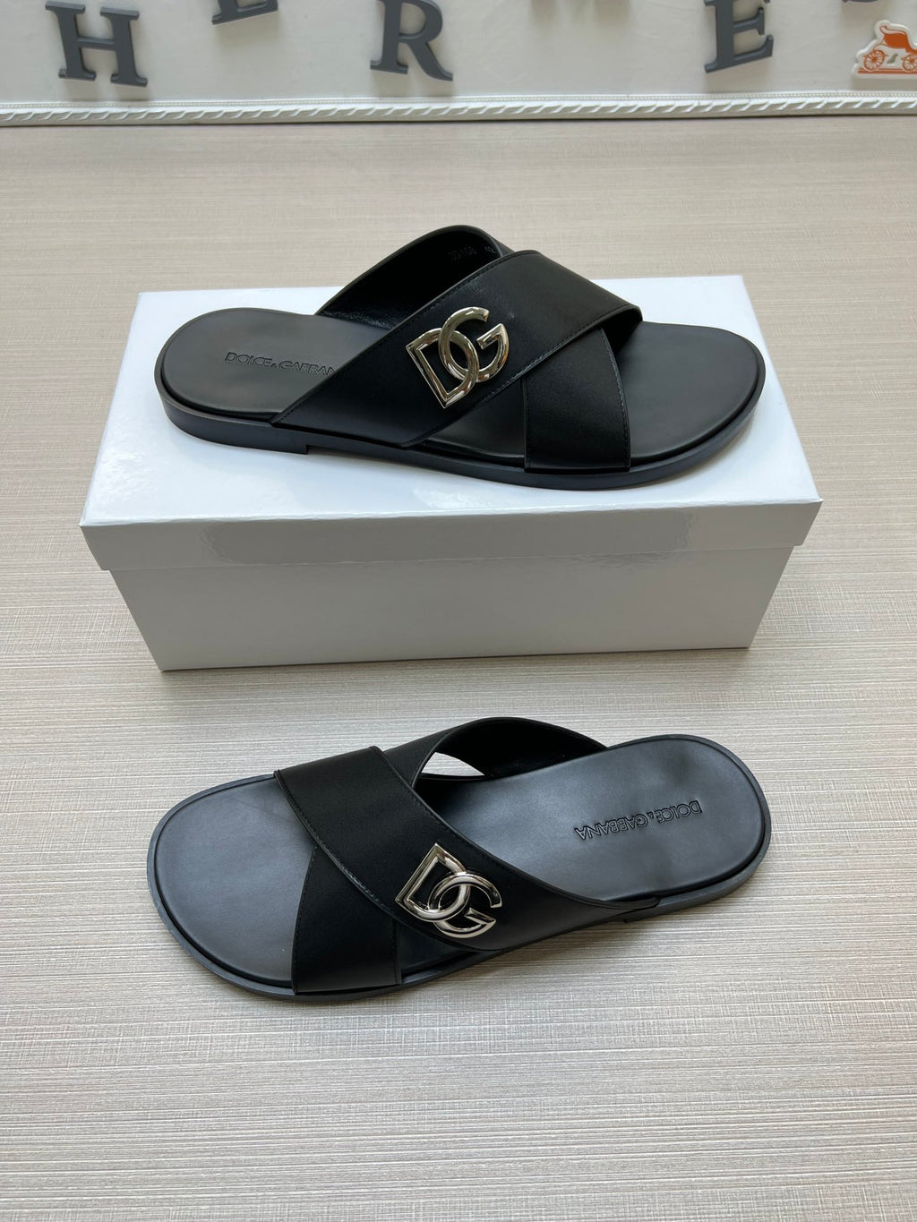 Z5ZA93 Popular slippers