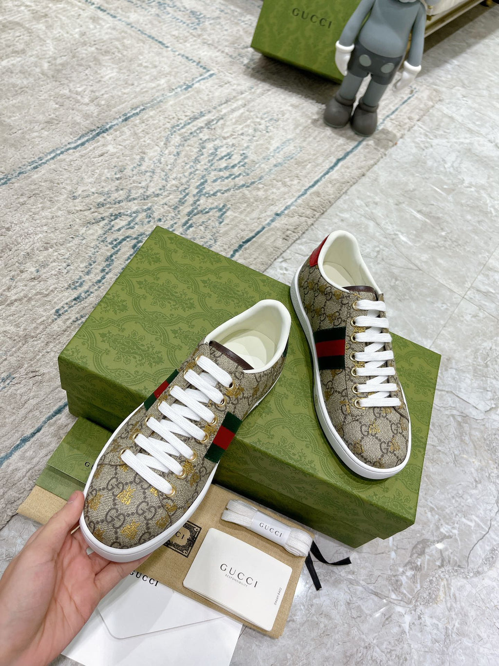 Z2Q105B202 Popular high-quality Shoes