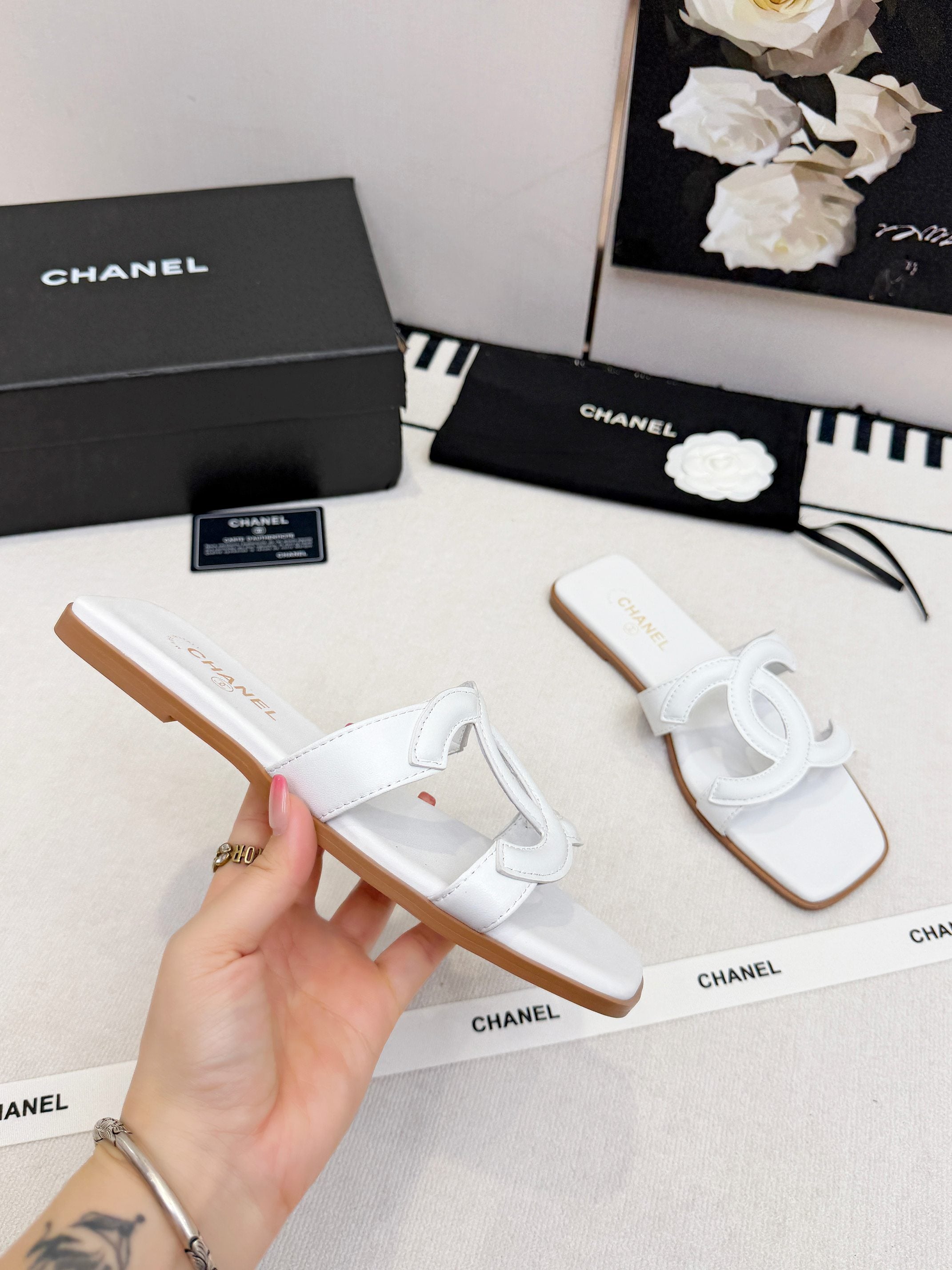 Z2X76C3 Popular high-quality leather Shoes