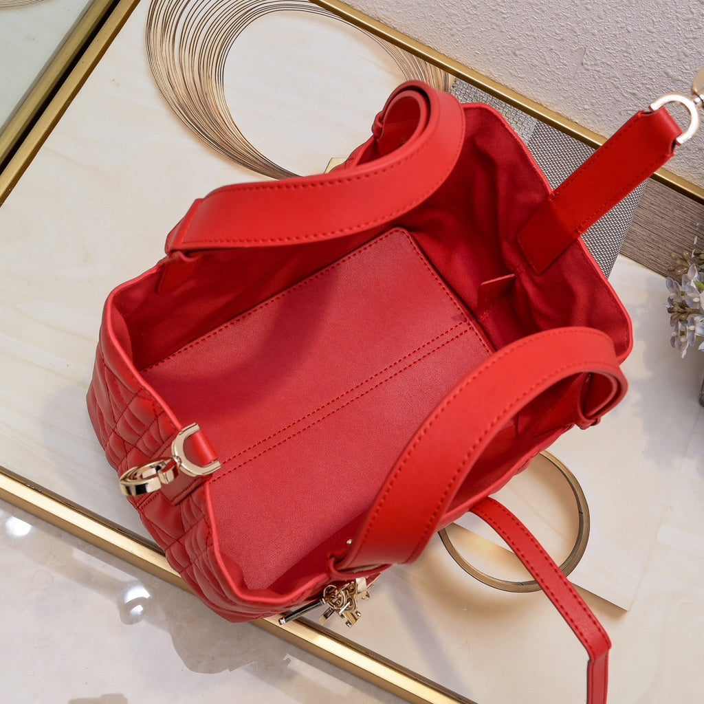 B1N66D2 Popular leather bag