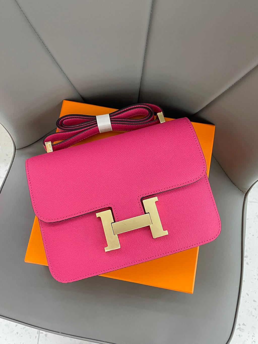 B1N55H63 Popular  leather bag