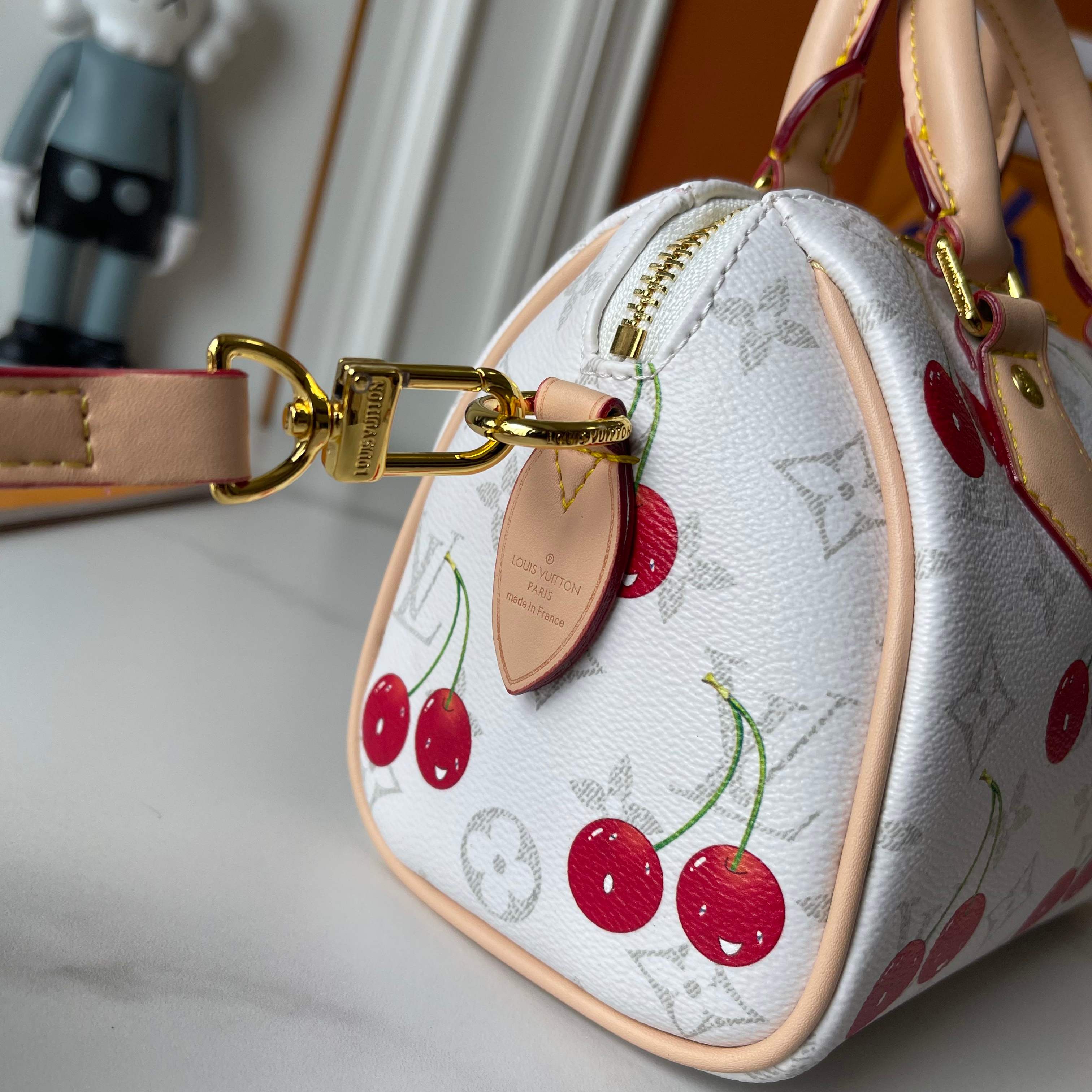B1P46E50 Popular leather bag