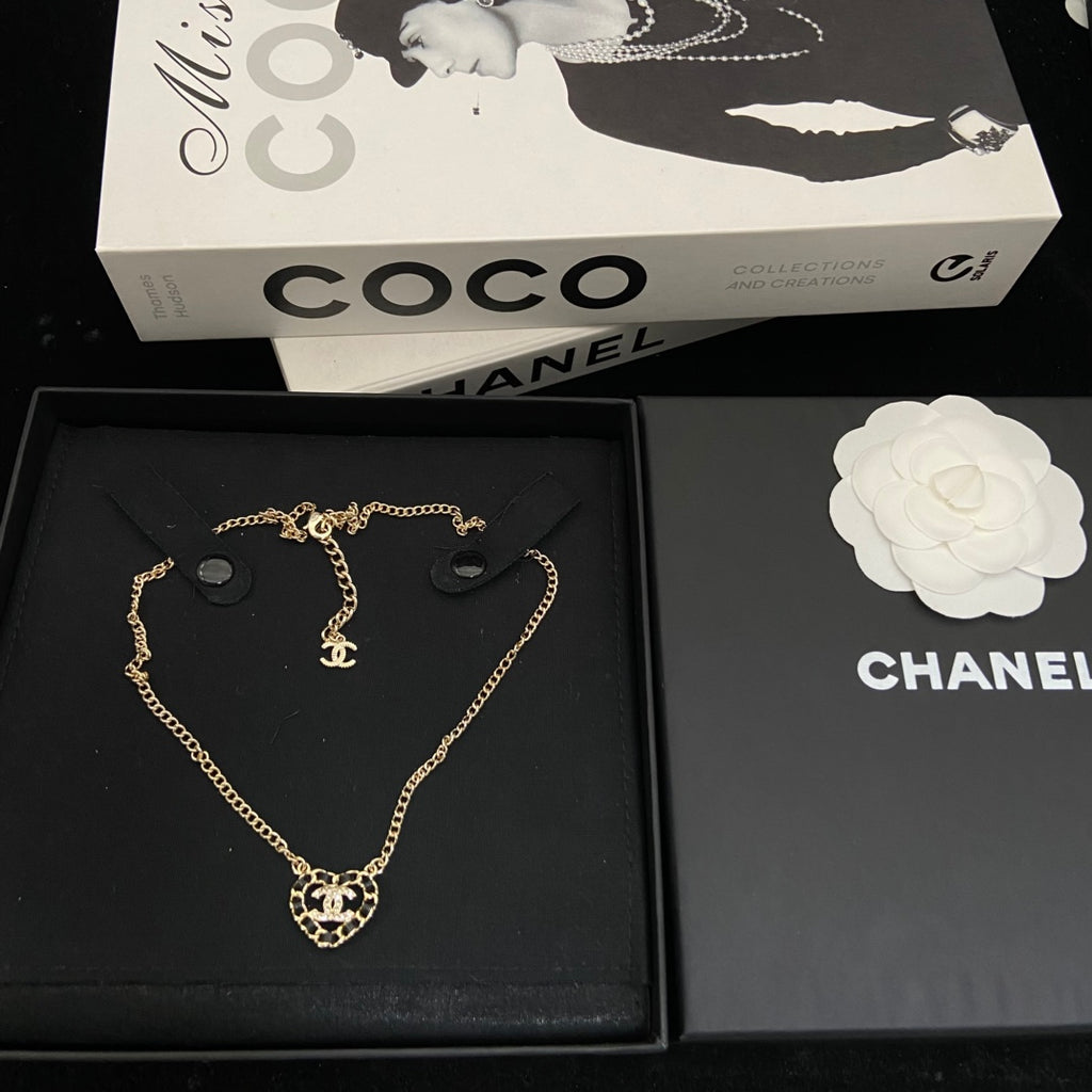 X1Q85C213X Popular Necklace