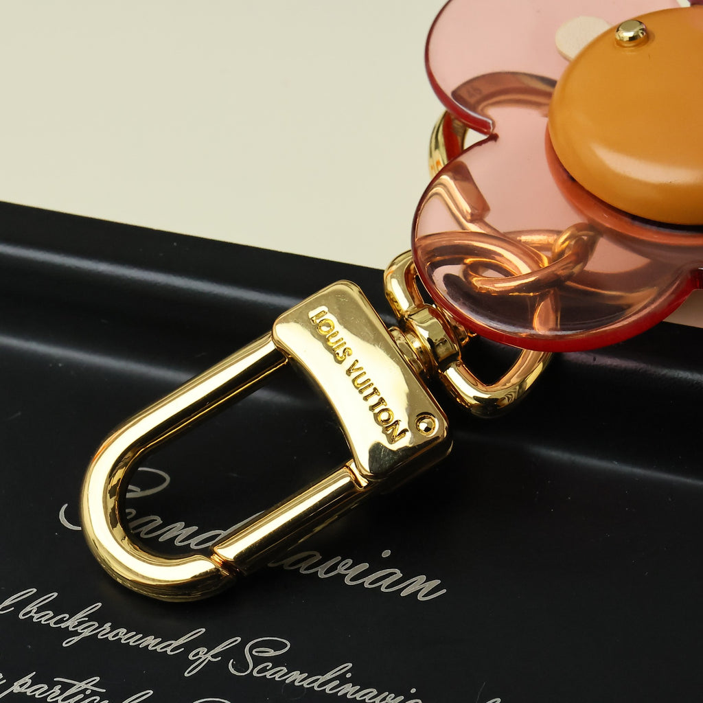 A1Z105E14 Popular bag 's charms accessories