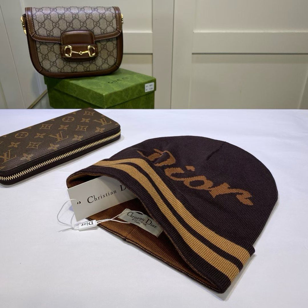 M1R86D59 Popular hats