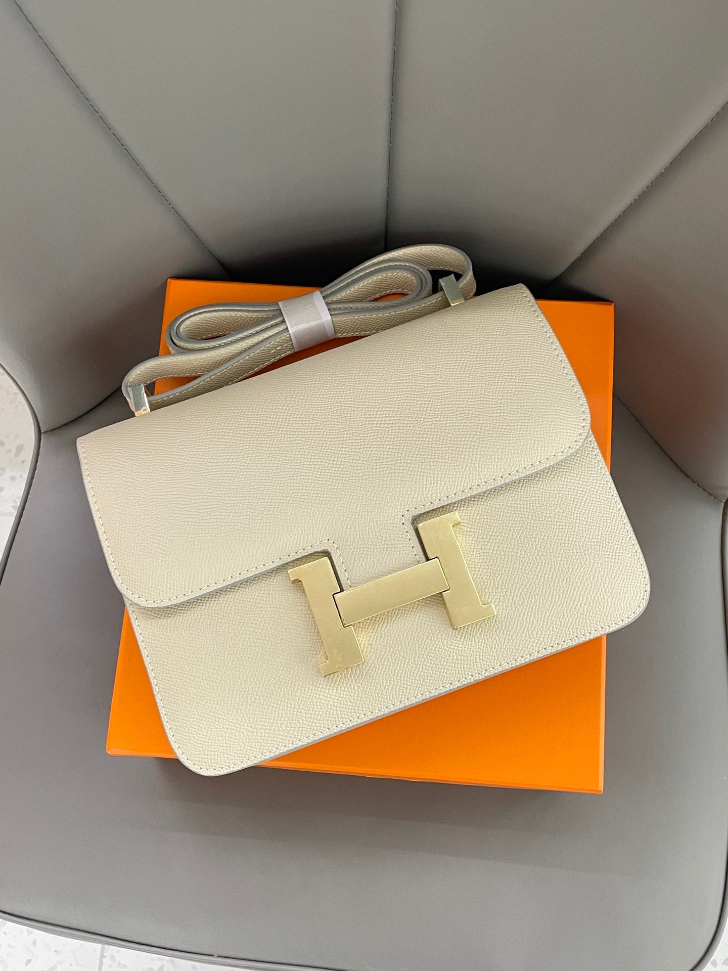 B1N55H65 Popular  leather bag