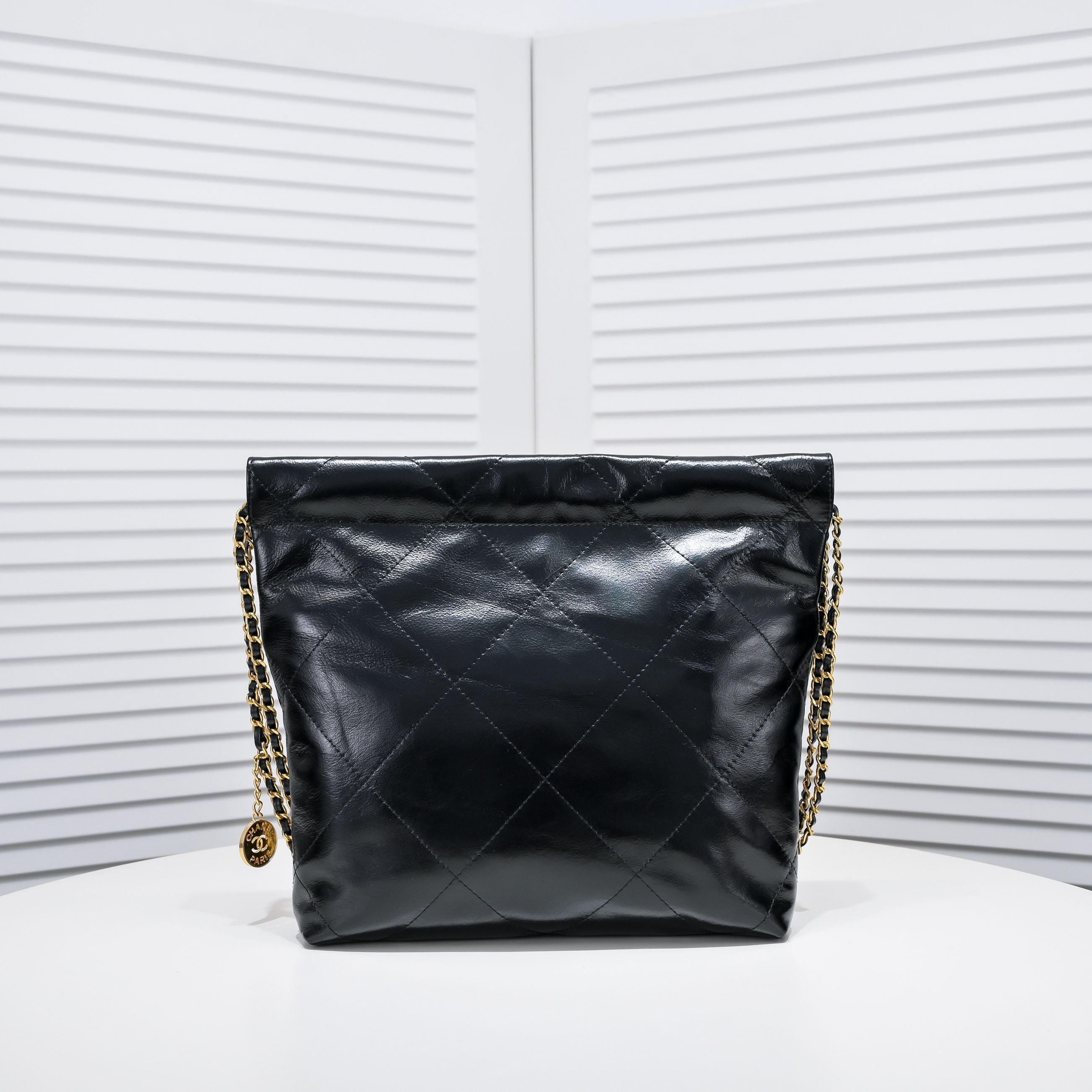 B1X43C70 Popular  leather bag 