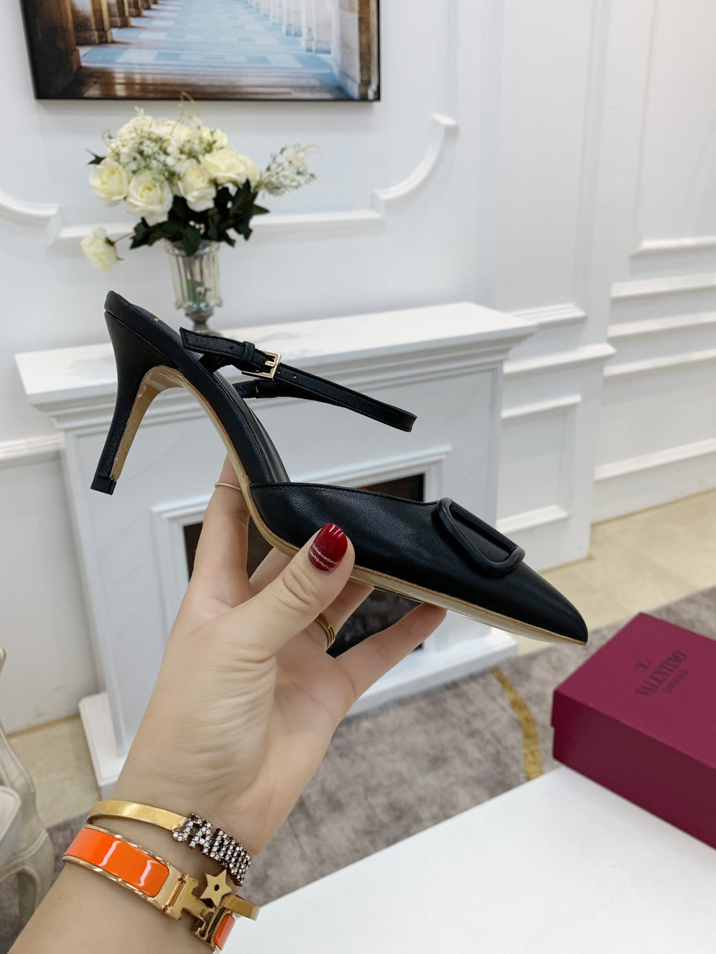 Z2YVL28 Popular leather  High heels