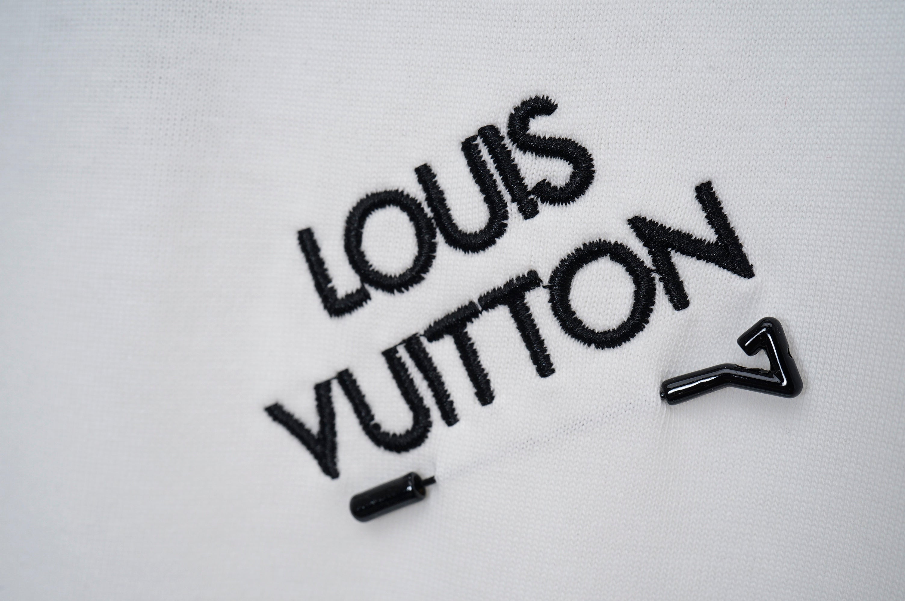 U1R76E25 Popular T-shirts