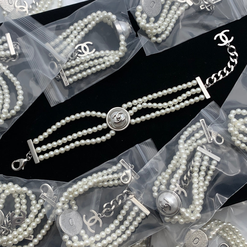 X1Z84C7X  Popular     Earrings  Necklaces