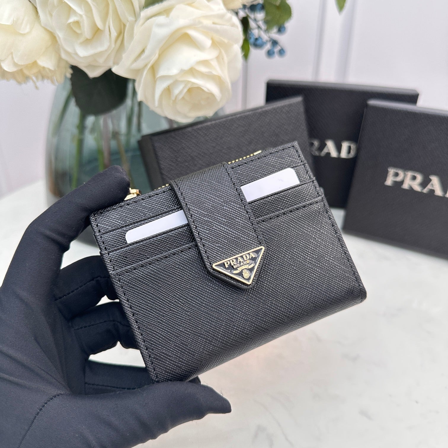 B1P36P1 Popular card holder