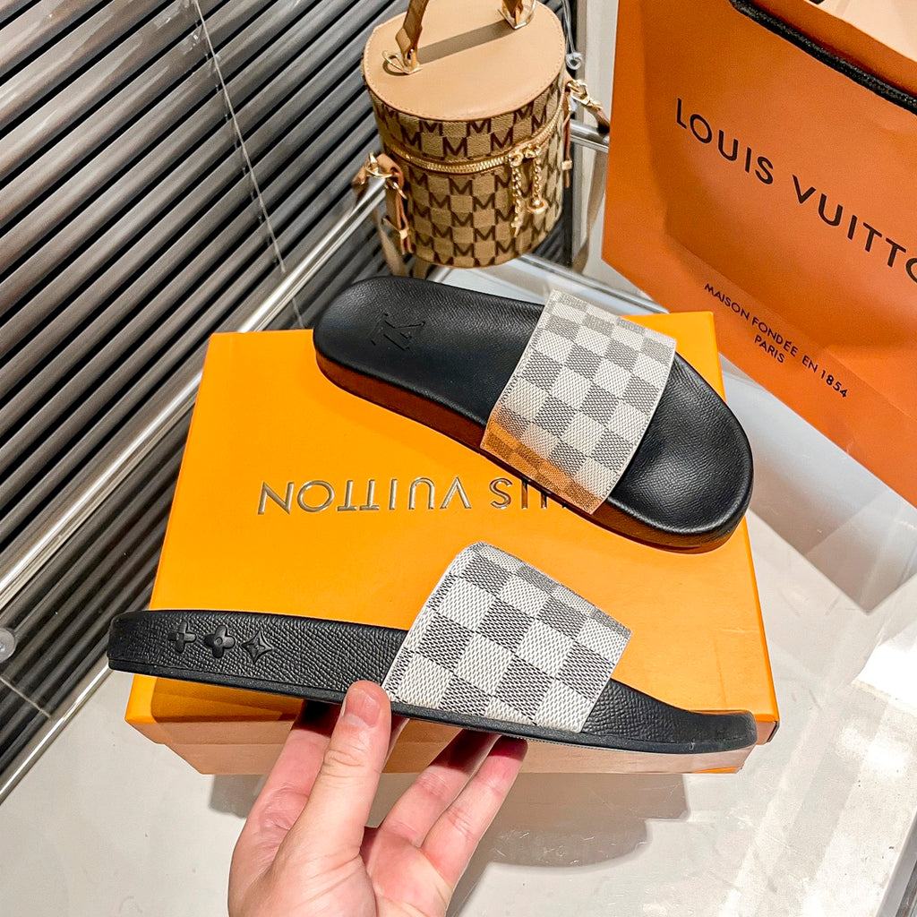 Z1Z54E195 Popular Slippers