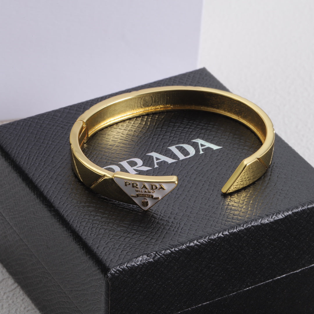 X1Y83PD67K  Popular Bracelets