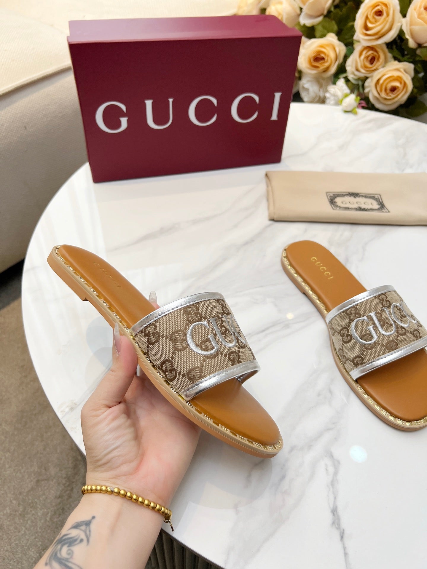 Z2Q55B29 Popular high-quality  Shoes