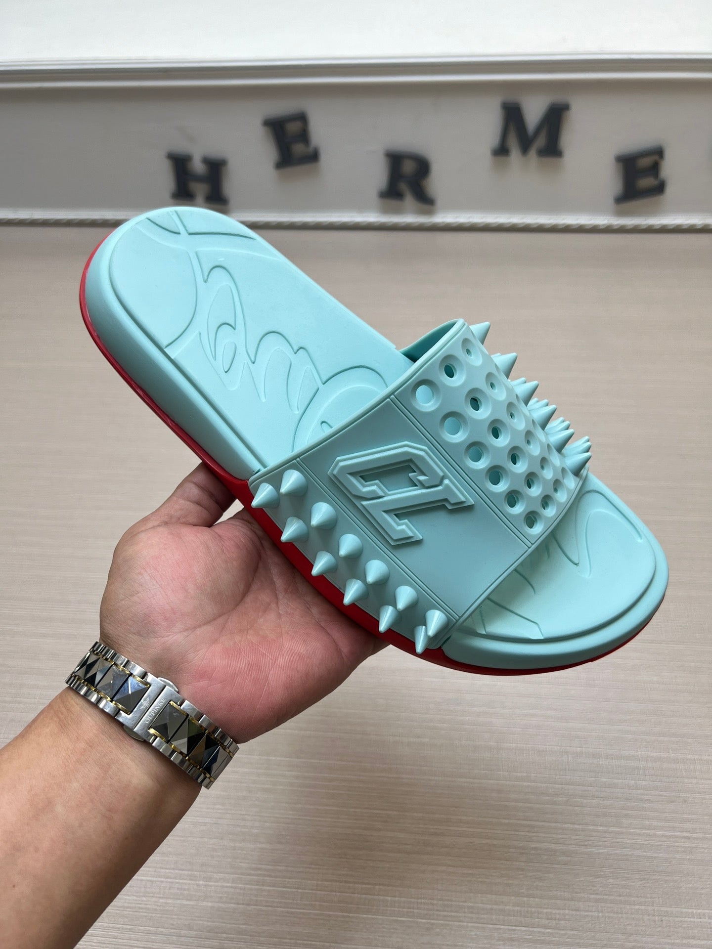 Z5ZA18 Popular slippers