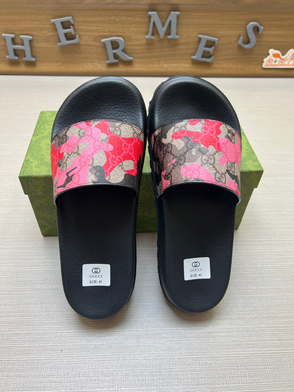 Z5X76B4 Popular slippers