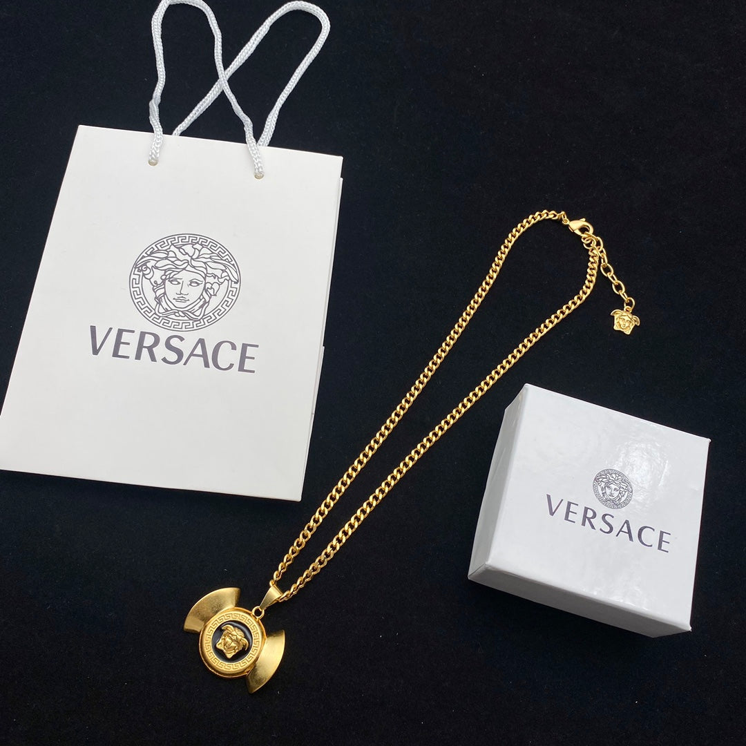 X1R75V51X Popular    Necklaces