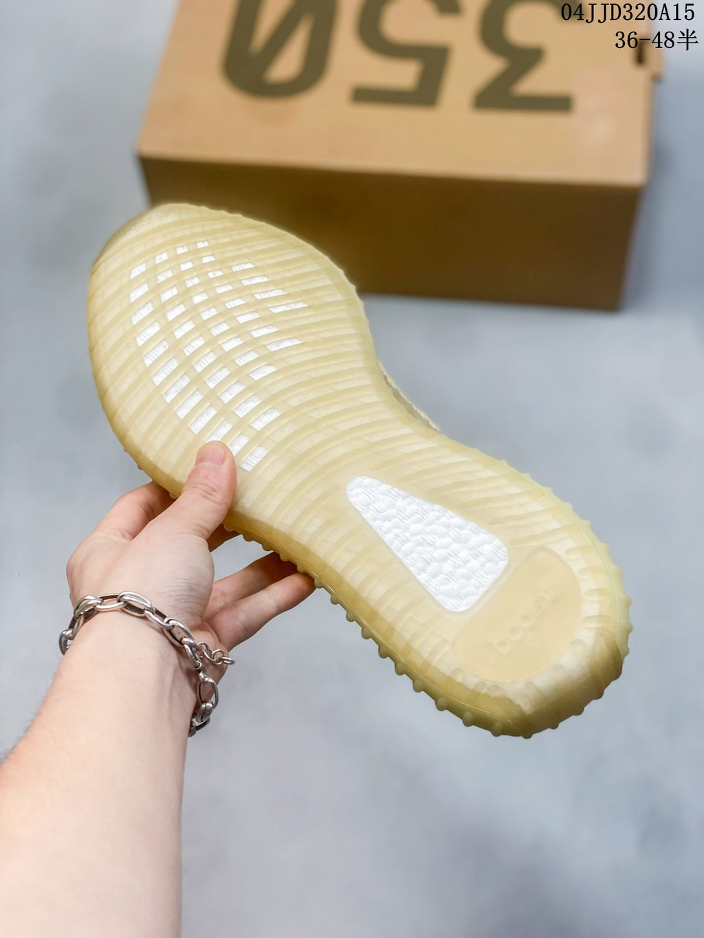 Z4Z45A110  Popular shoes