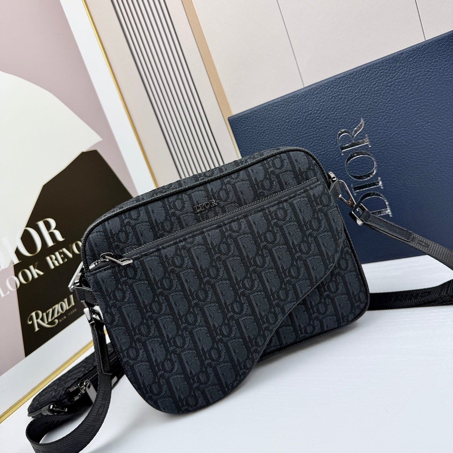 B1R15D66  Popular  bag