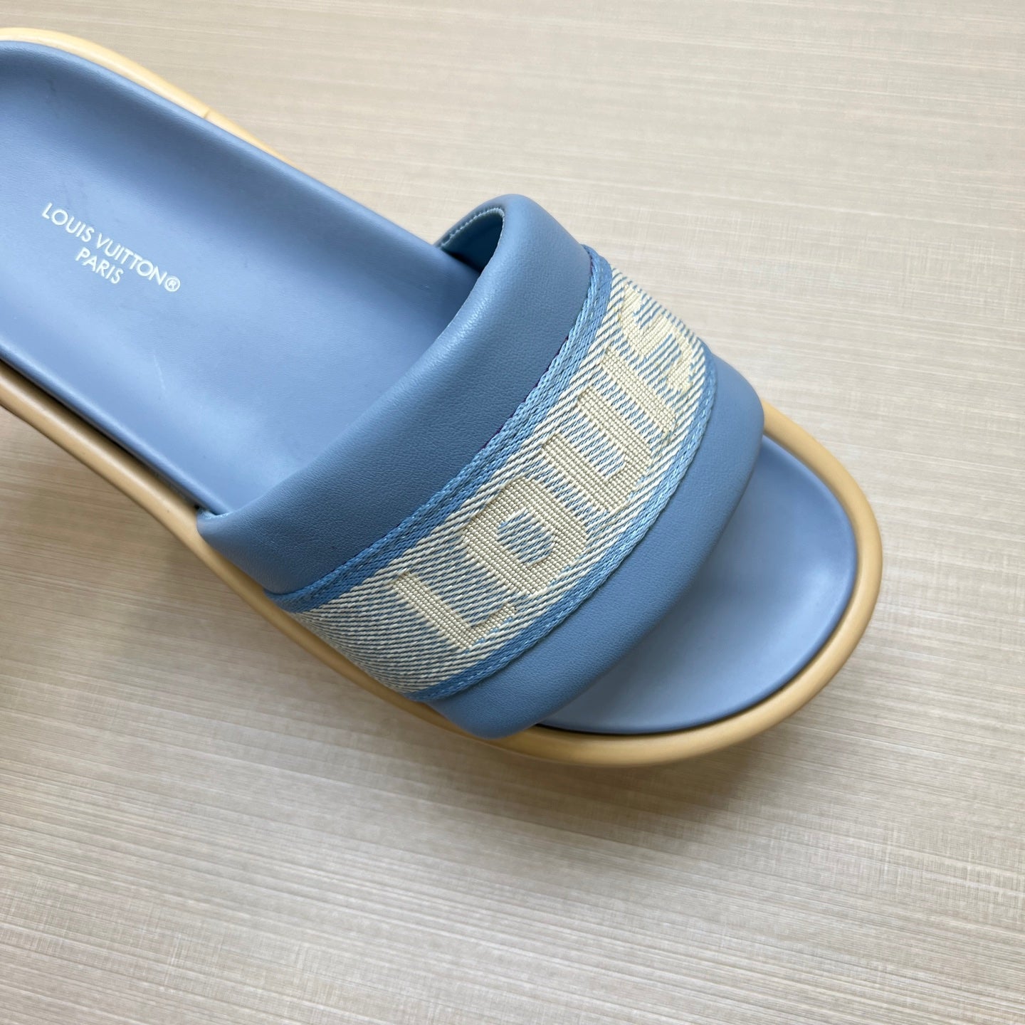 Z5Z35E298 Popular Slippers