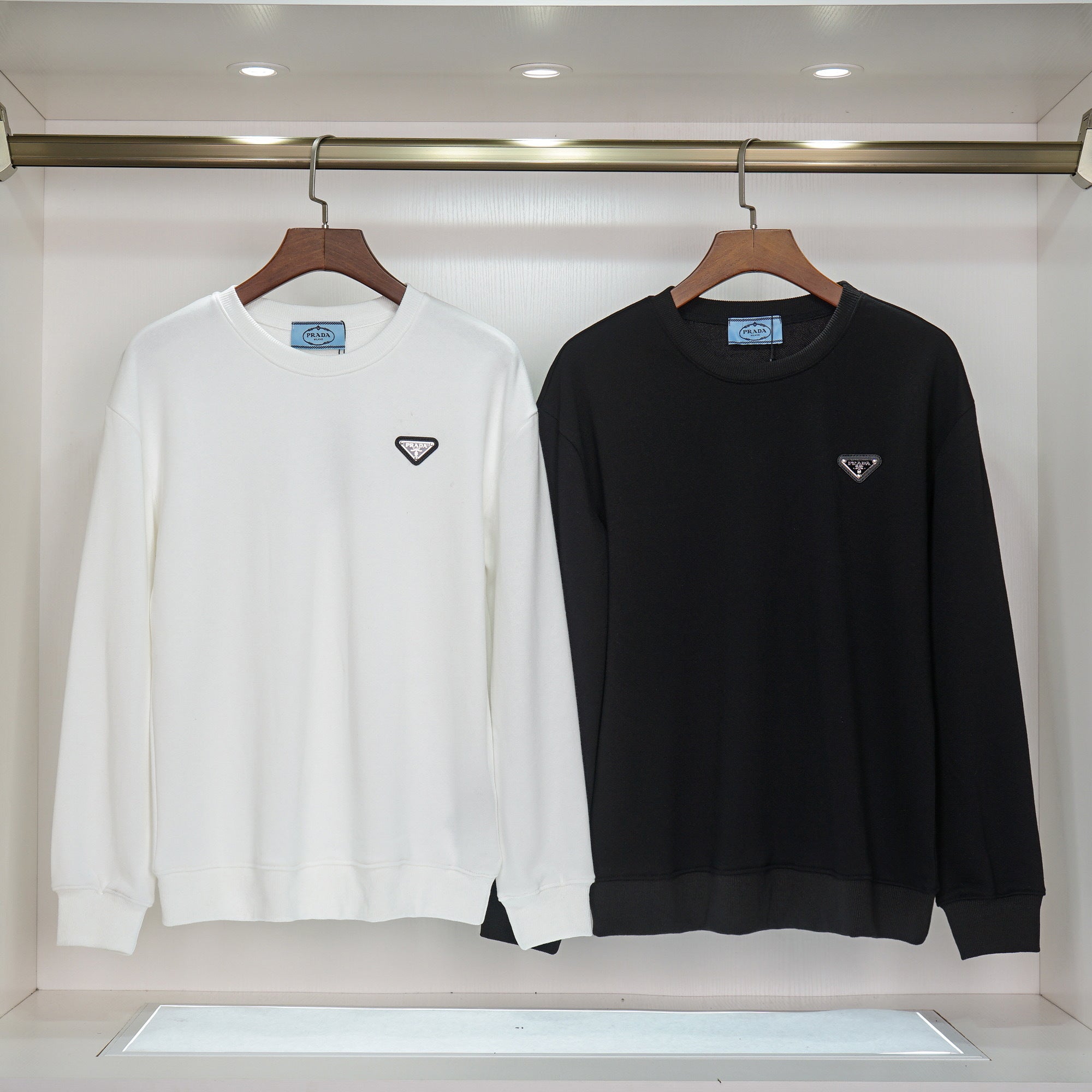 U1Z85PD131 Popular Sweaters