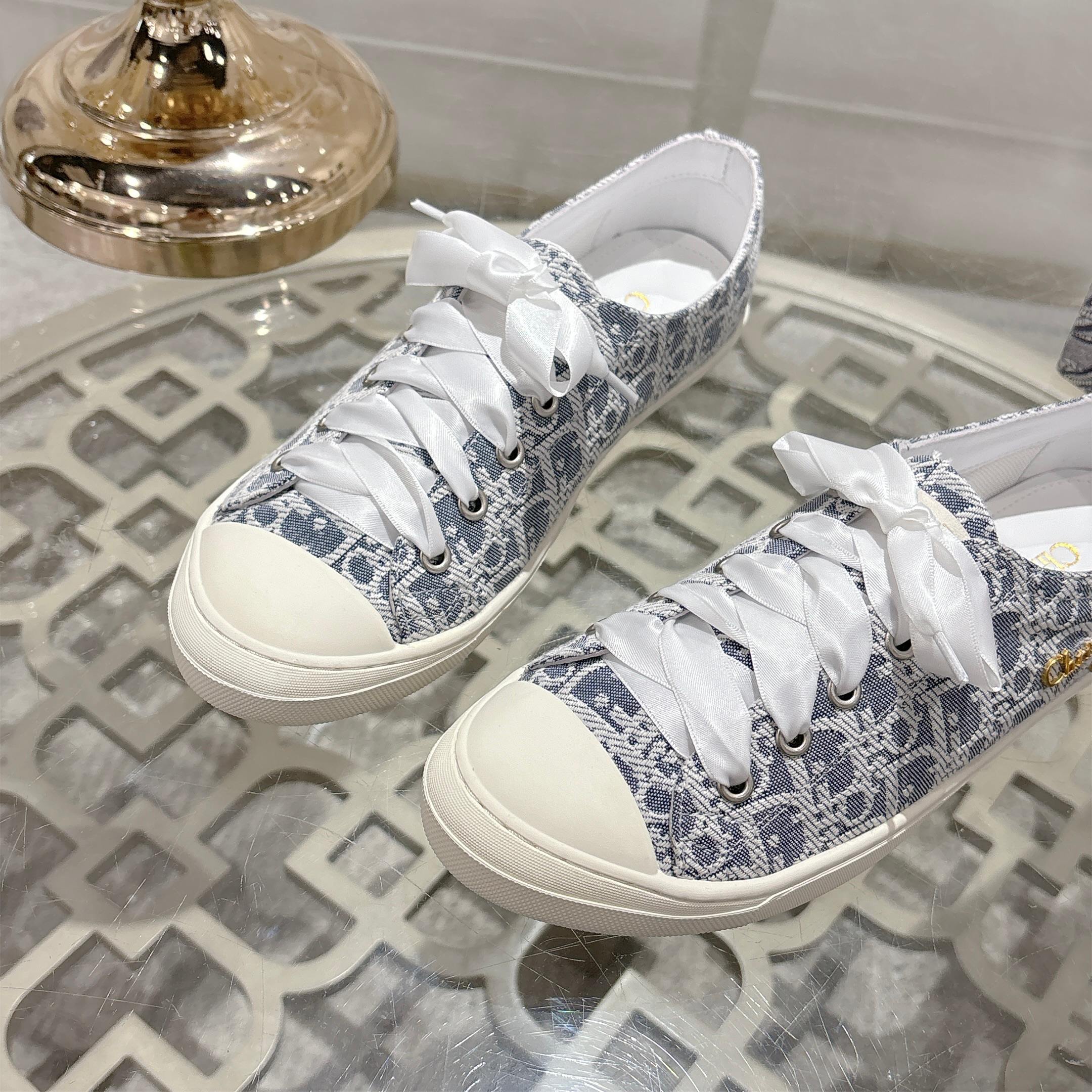 Z2Z85D59 Popular high-quality shoes