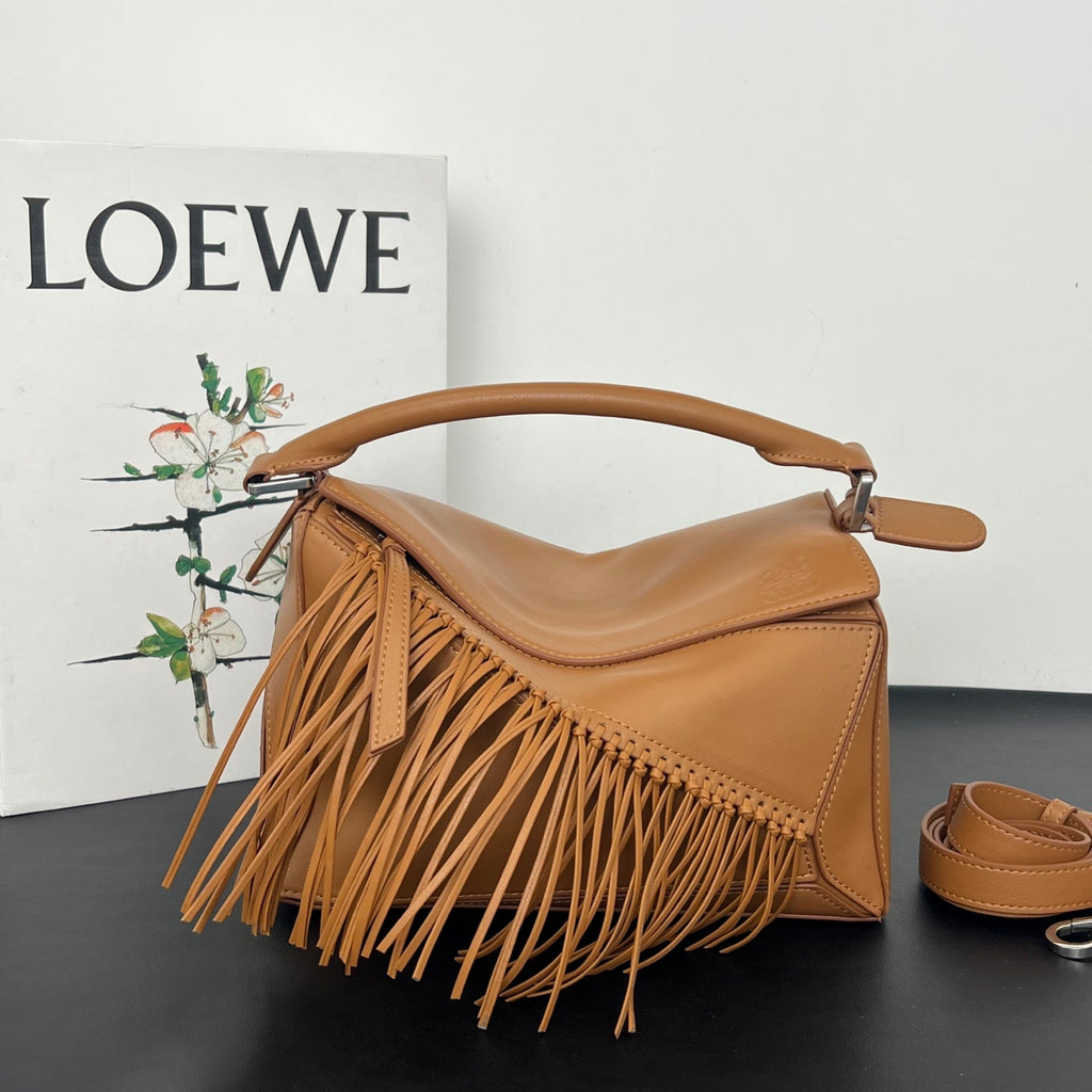 B1R66A17 Popular leather bag