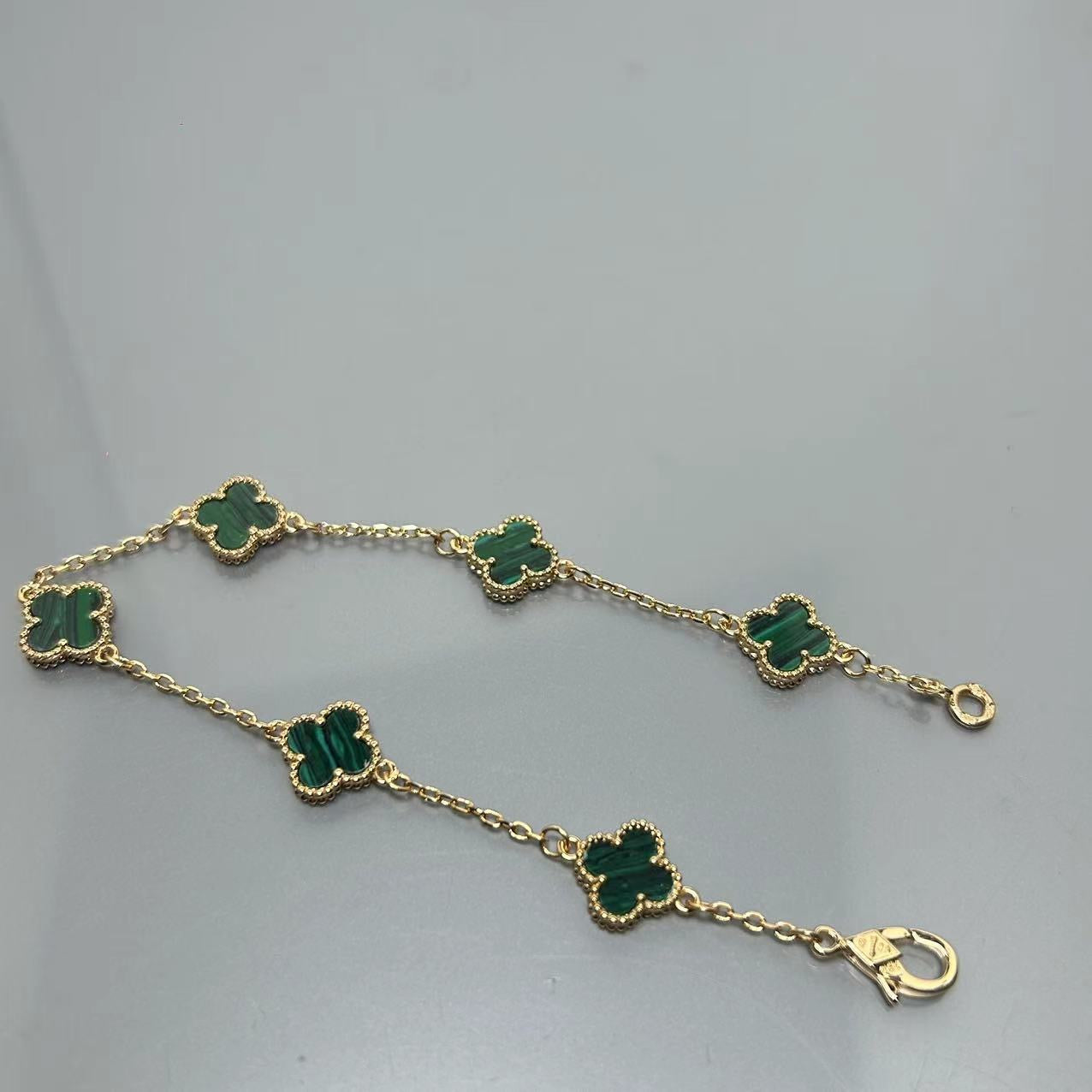 X5X94VA183K  Popular bracelets 6 flowers mini size 0.9cm flower