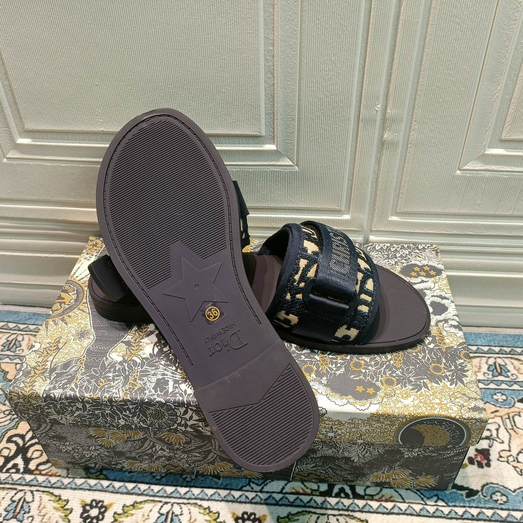 Z1ZD20 Popular Slippers