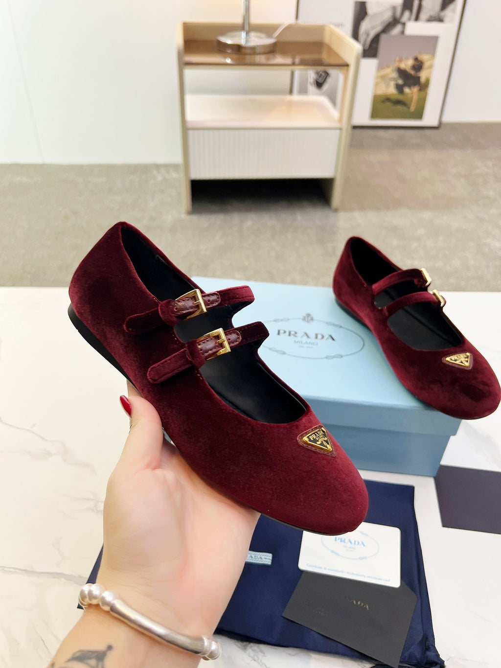 Z2Q105P404 Popular high-quality Shoes