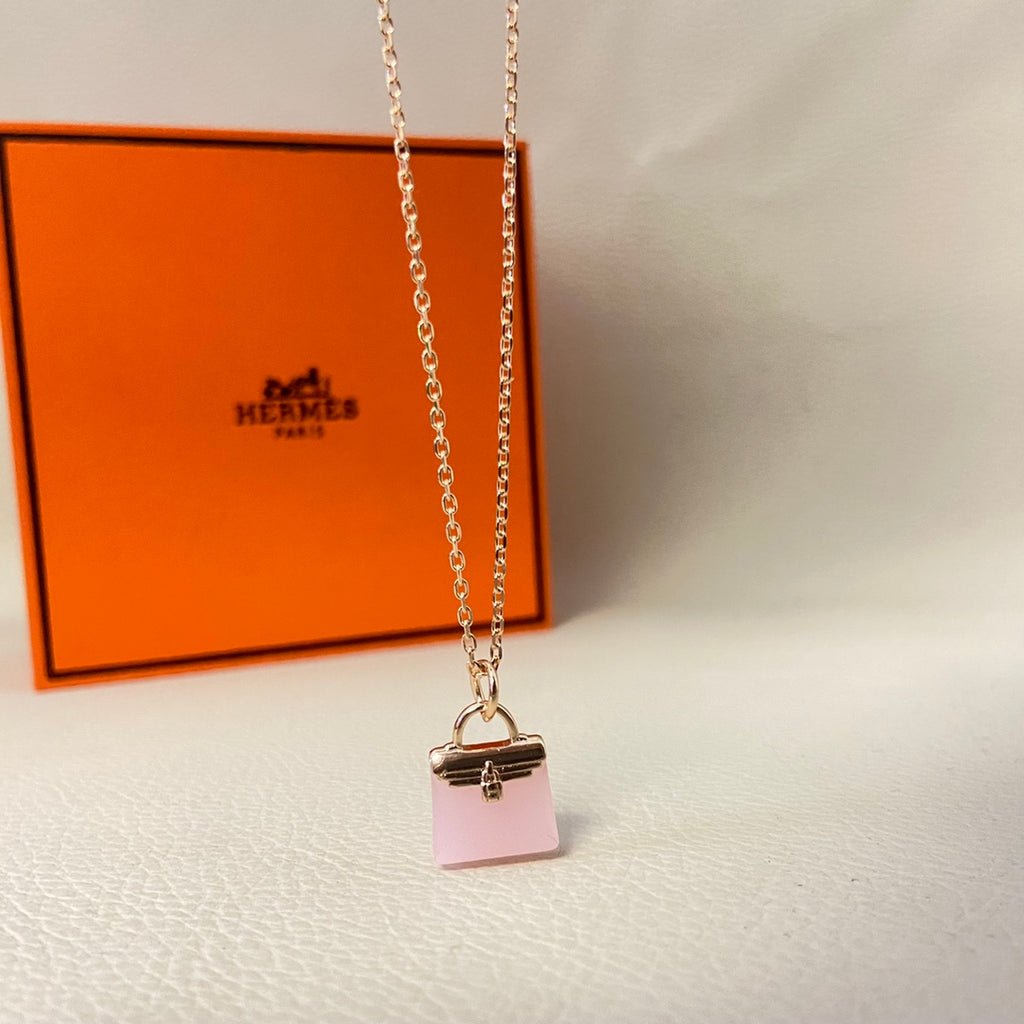 X1Q85H242X Popular Necklace