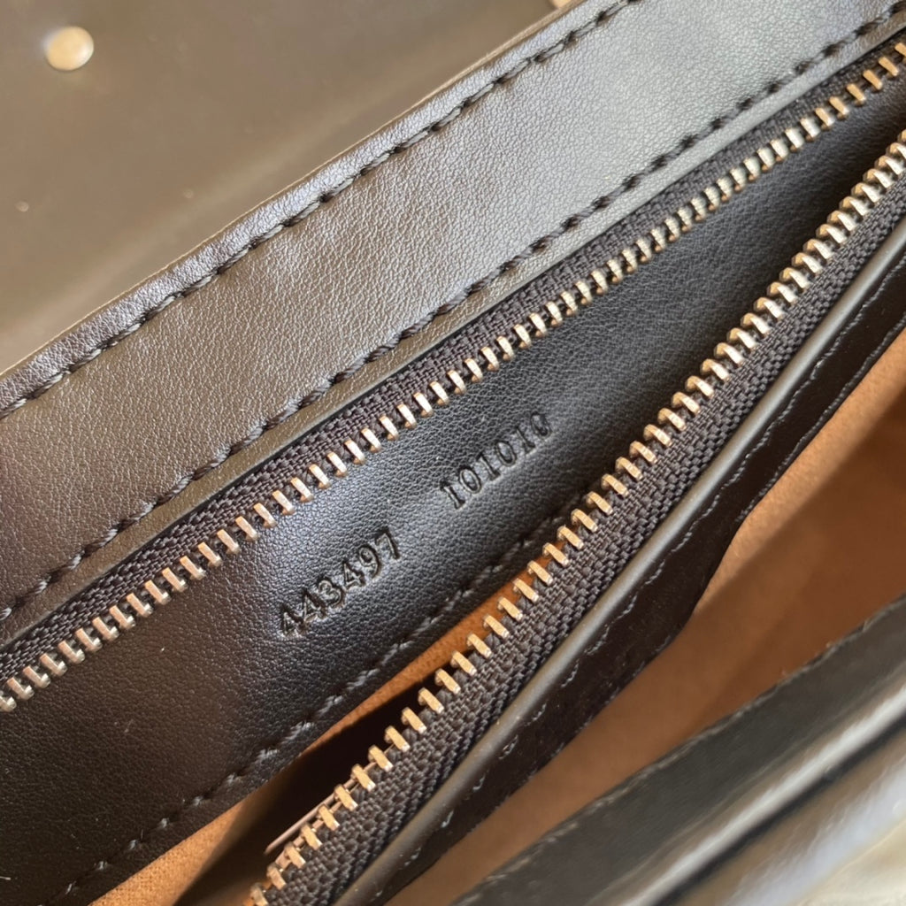 B1P36B67 Popular leather bag