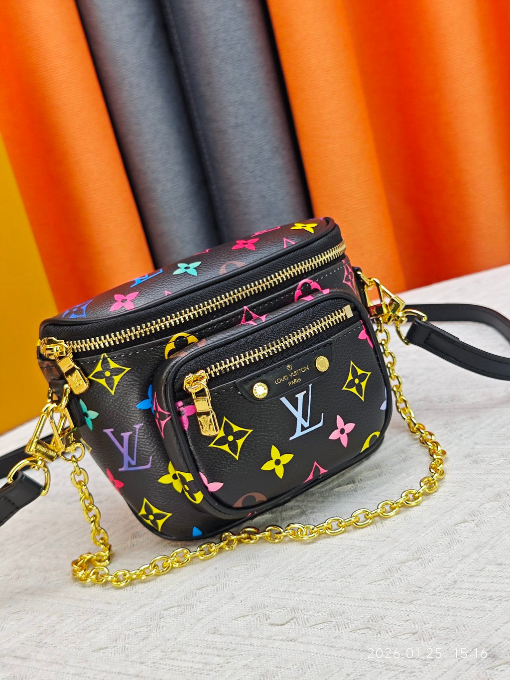 B1P46E76 Popular leather bag