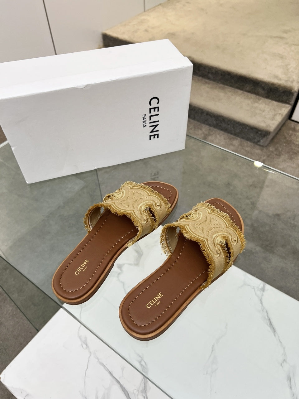 Z2Q55CL25 Popular  leather shoes