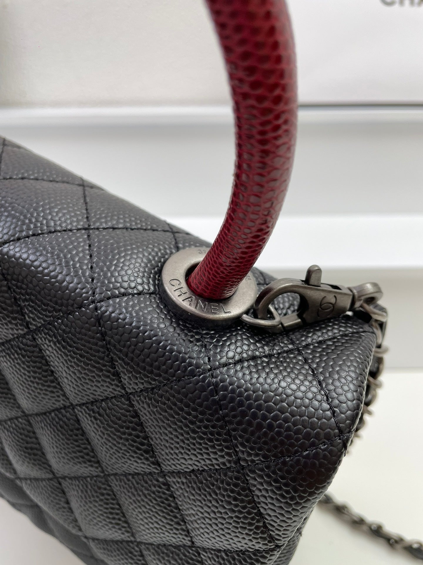 B1X43C98 Popular  leather bag 