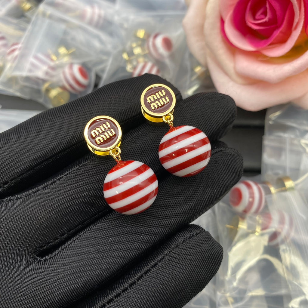 X1Z94A993E Popular  Earrings