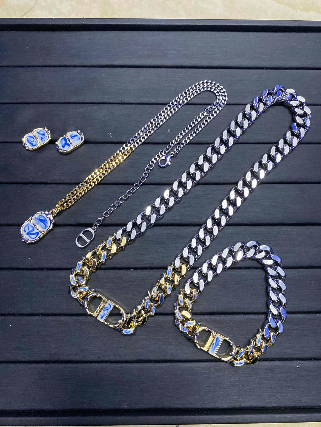 X1N65D8X Popular  Necklaces.Bracelets. Earrings