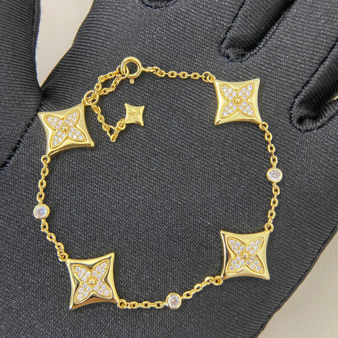 X5N76E16E Popular  Earrings, Bracelets
