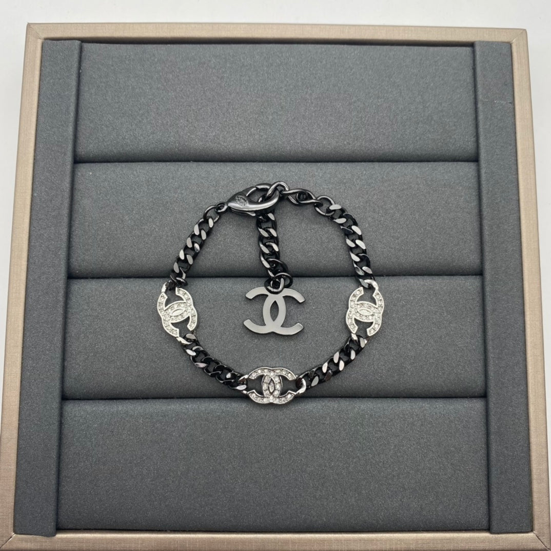 X1N63C81X  Popular    necklace bracelet