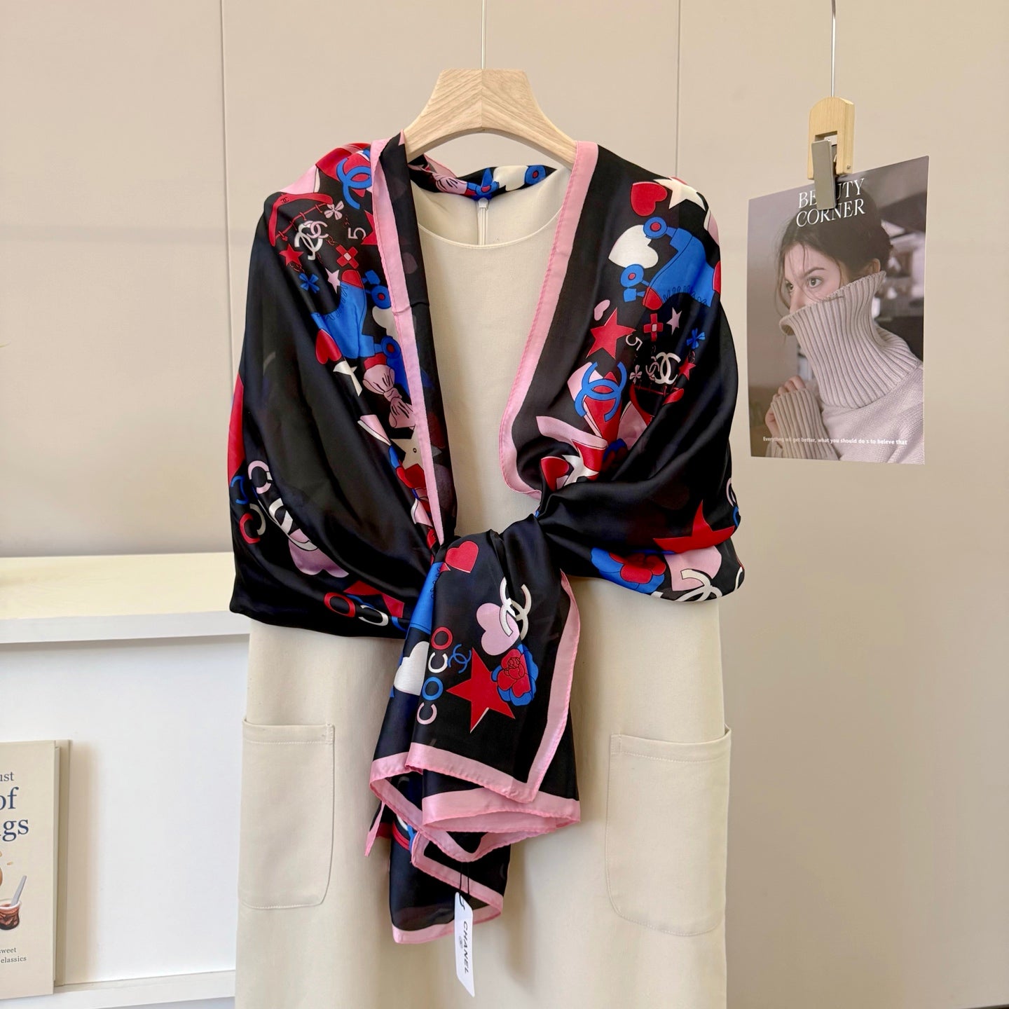 W1Z35C200  Popular Silk Scarve