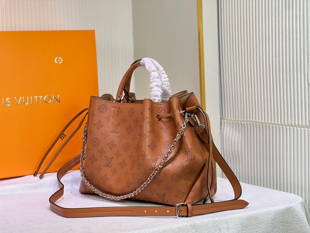 B1N55E39 Popular  leather bag