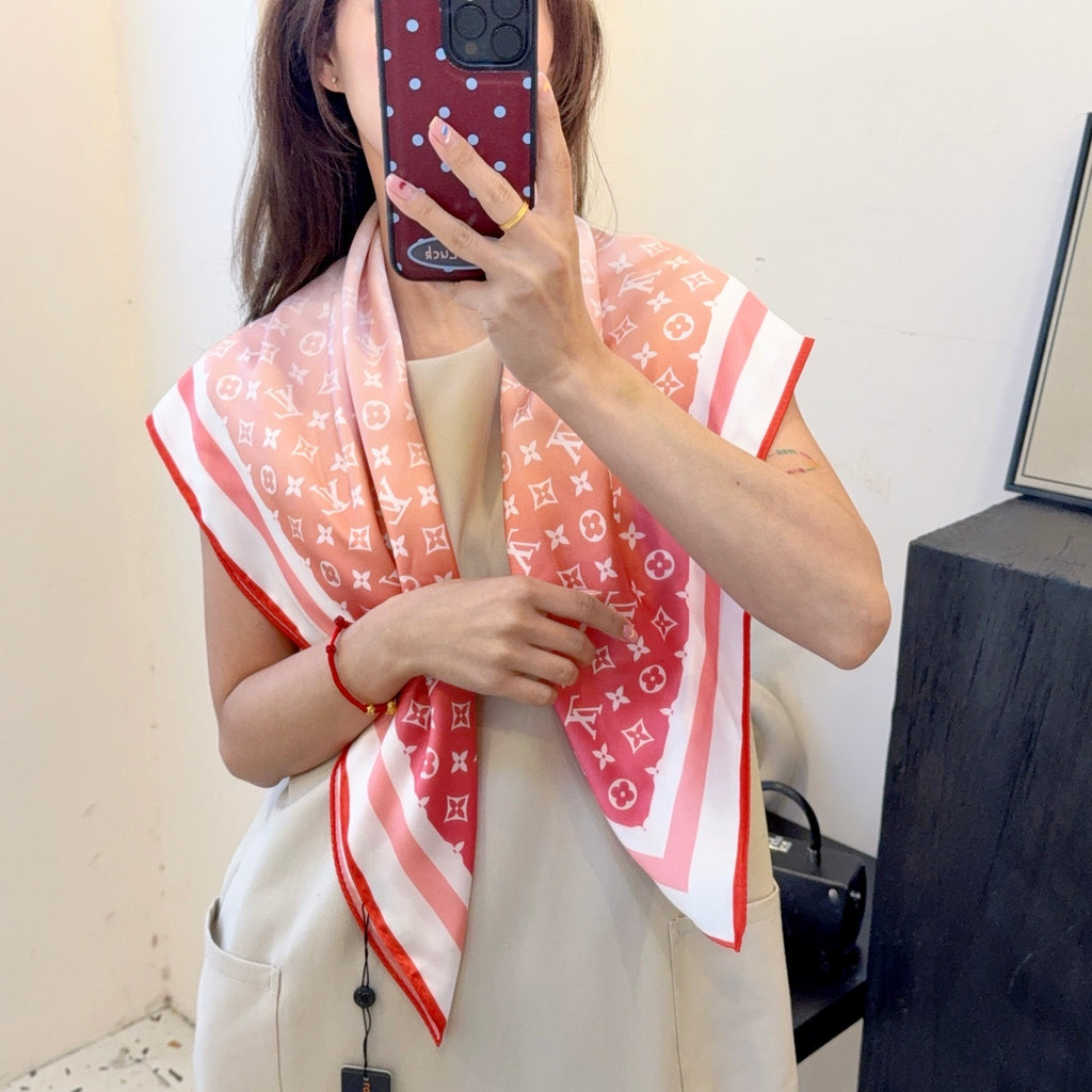 W1Z35E211 Popular Silk Scarve
