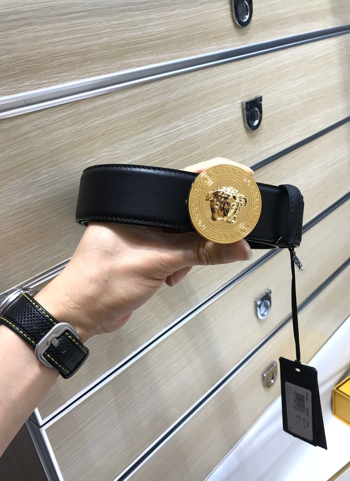 P1Q64V83 Popular   High quality belt With full package