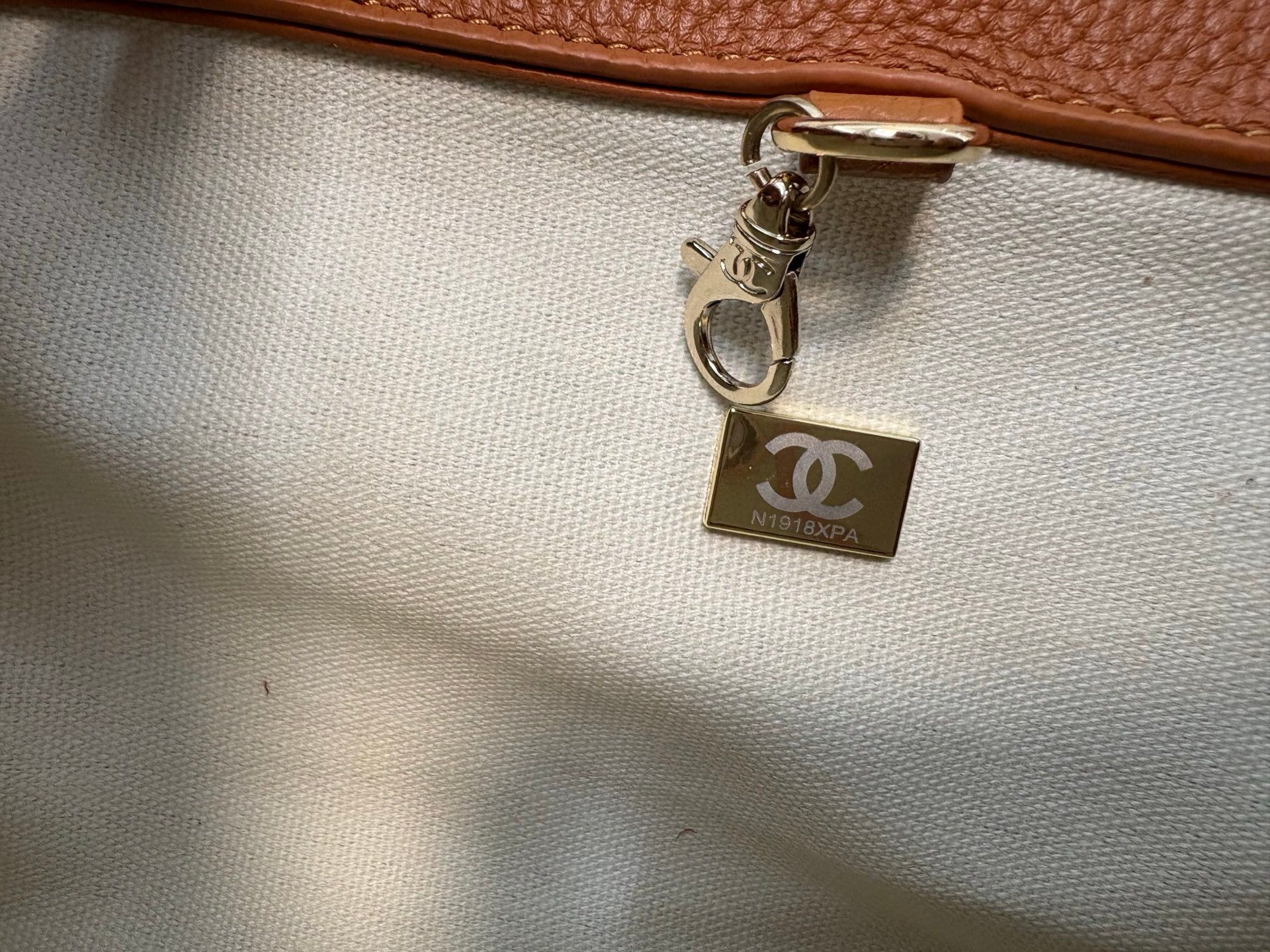 B1P36C79 Popular leather bag