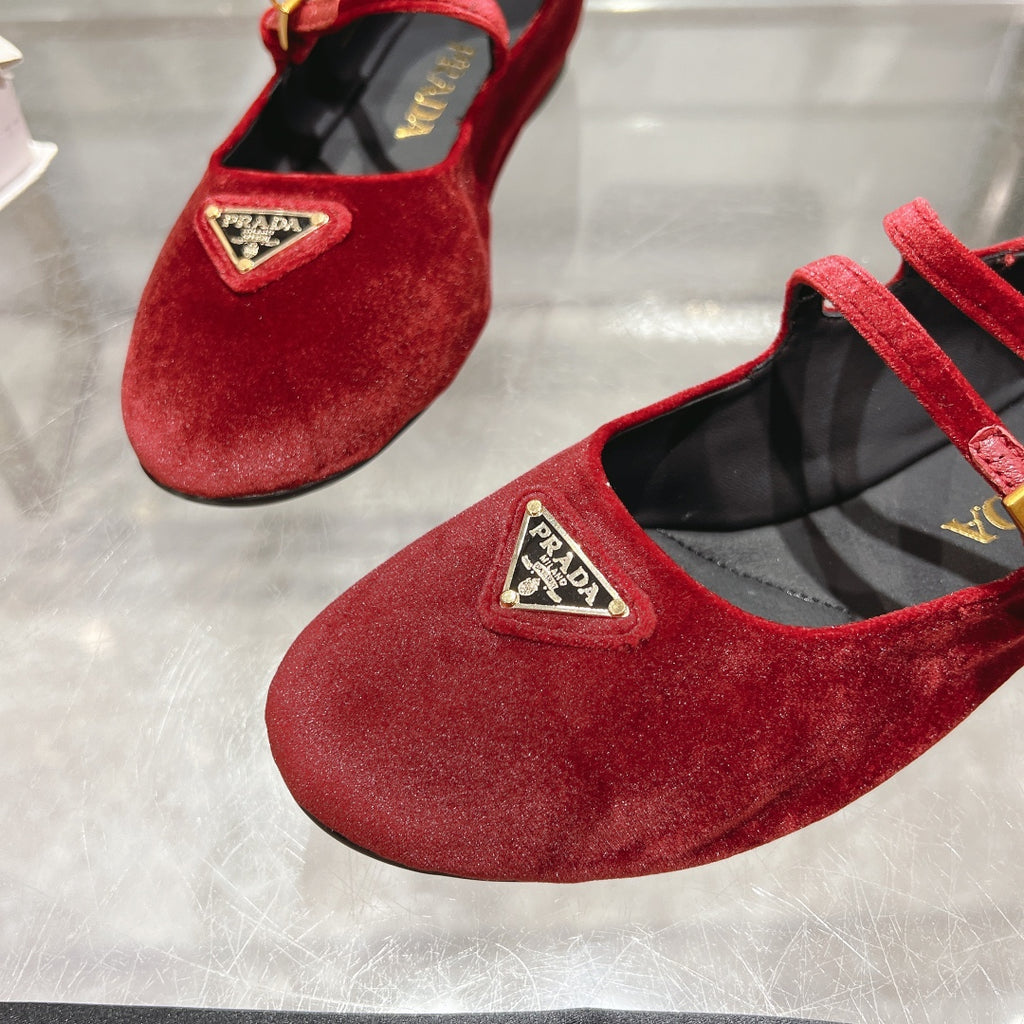 Z2Q105P380 Popular high-quality Shoes