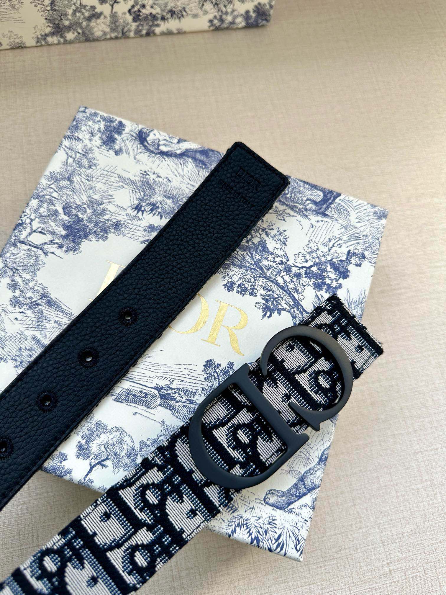 P1R55D207 Popular  High quality belt With full package