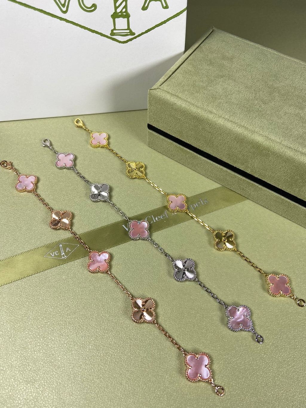 X5X94VA181K  Popular bracelets  5 flowers normal size1.5cm flower