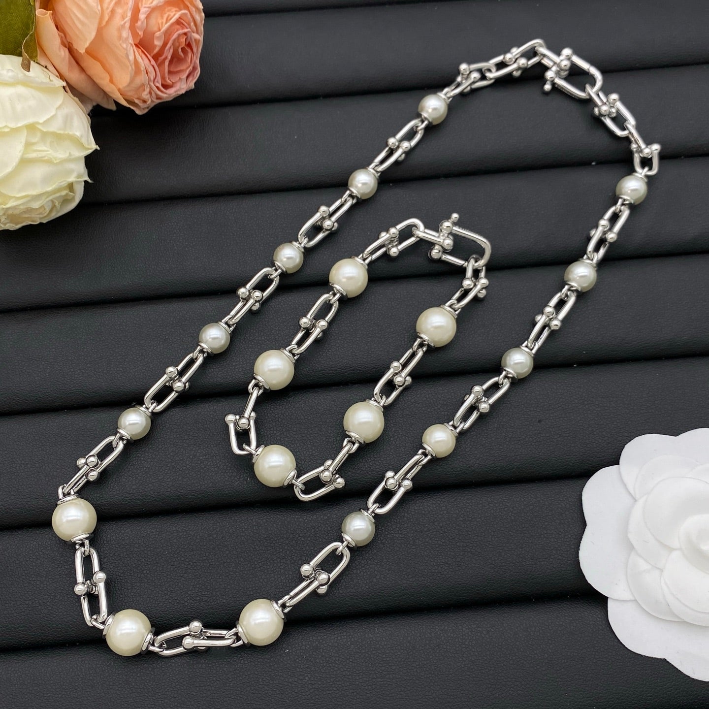 X1Q85T40X Popular Necklace, Bracelets